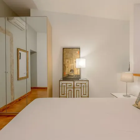 Downtown Figueira Apartment